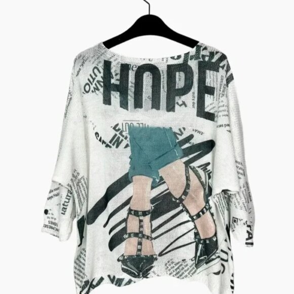 NWOT Made in Italy beautiful oversized graphic Tunic - Picture 2 of 5